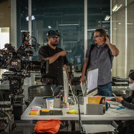 Mandaro y Pla photo of a film director and DP planing a shot