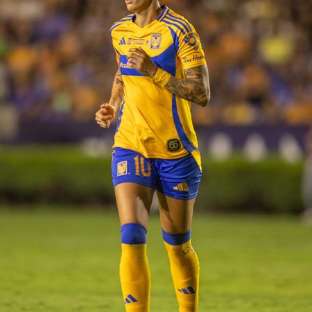 photo of Jeni Hermoso soccer player